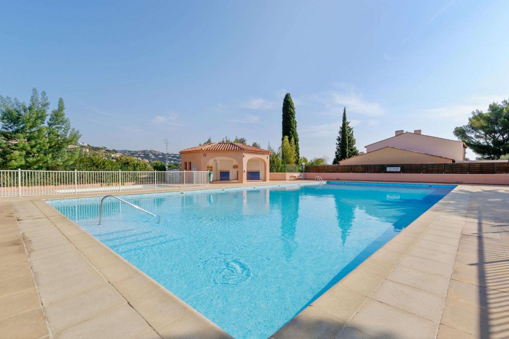 Residence Partenaire Le Domaine De Garlande Cavalaire-sur-Mer Exteriér fotografie