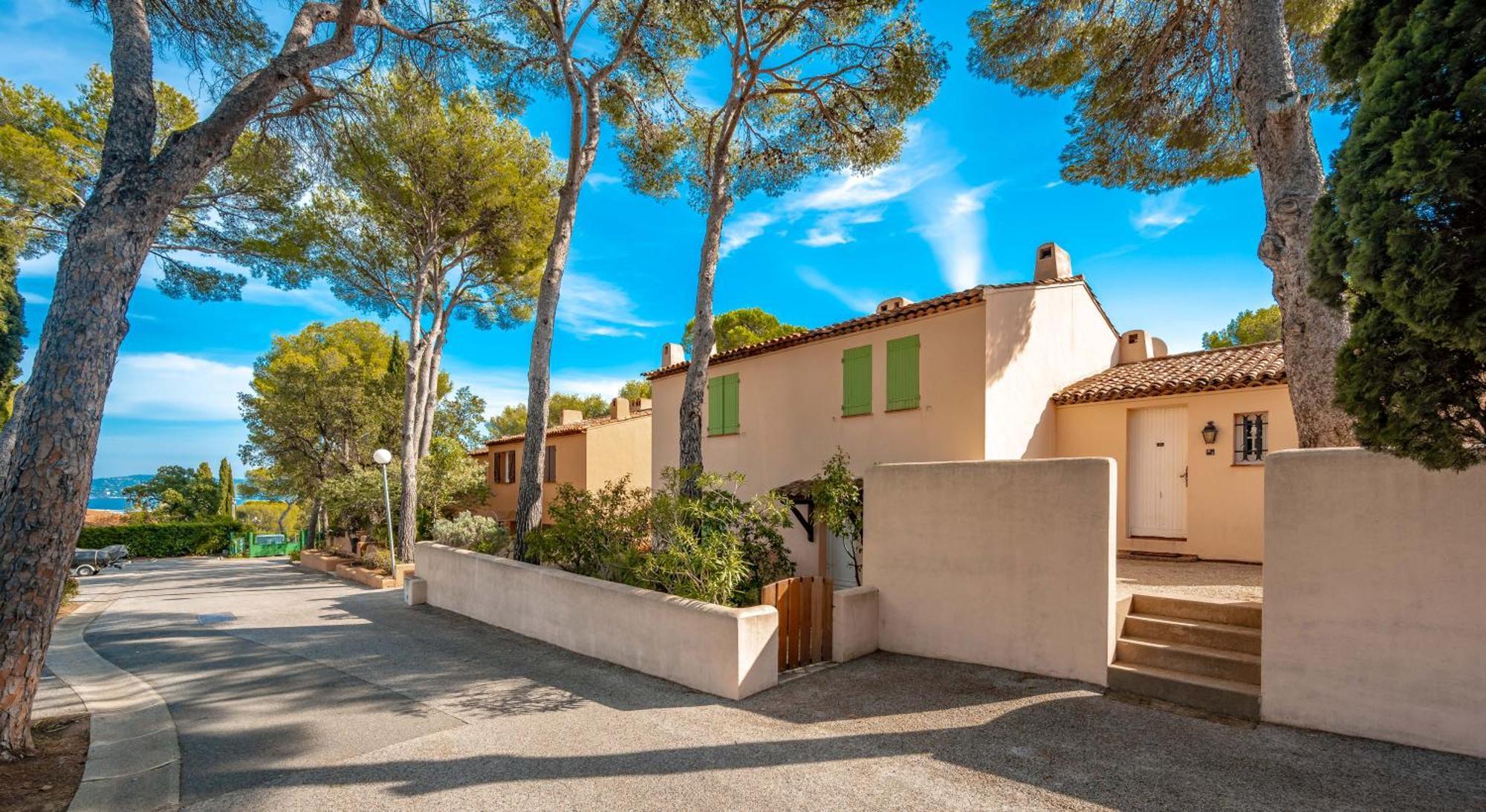 Residence Partenaire Le Domaine De Garlande Cavalaire-sur-Mer Exteriér fotografie