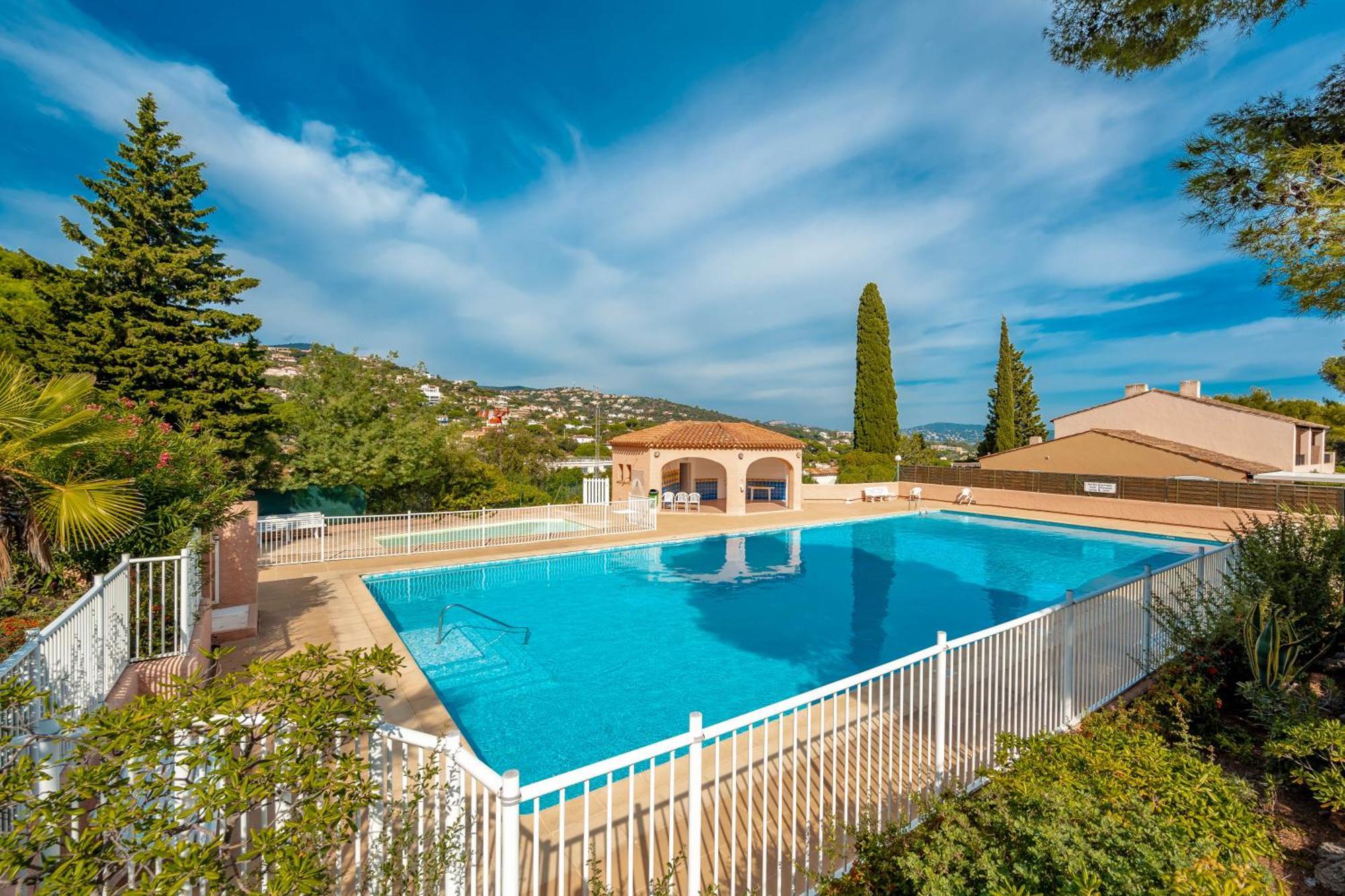 Residence Partenaire Le Domaine De Garlande Cavalaire-sur-Mer Exteriér fotografie