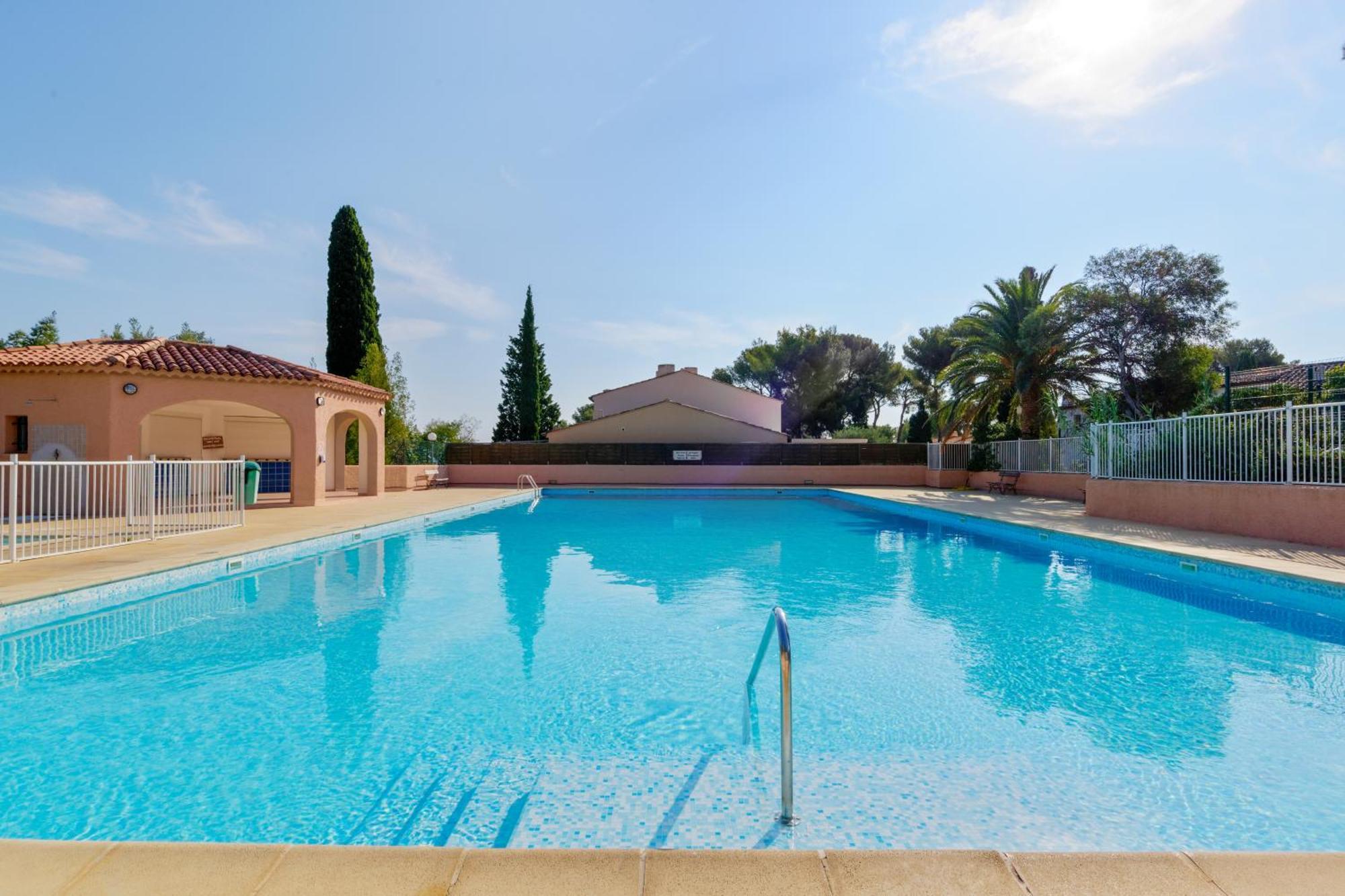 Residence Partenaire Le Domaine De Garlande Cavalaire-sur-Mer Exteriér fotografie