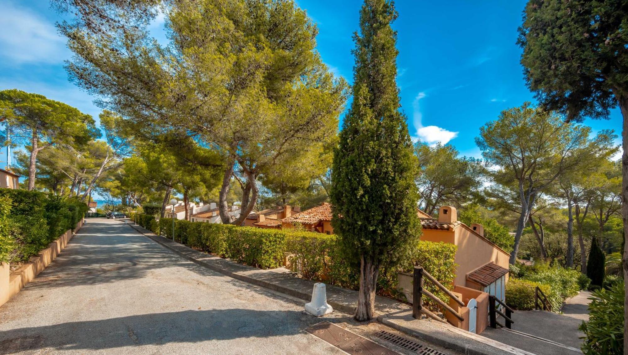 Residence Partenaire Le Domaine De Garlande Cavalaire-sur-Mer Exteriér fotografie